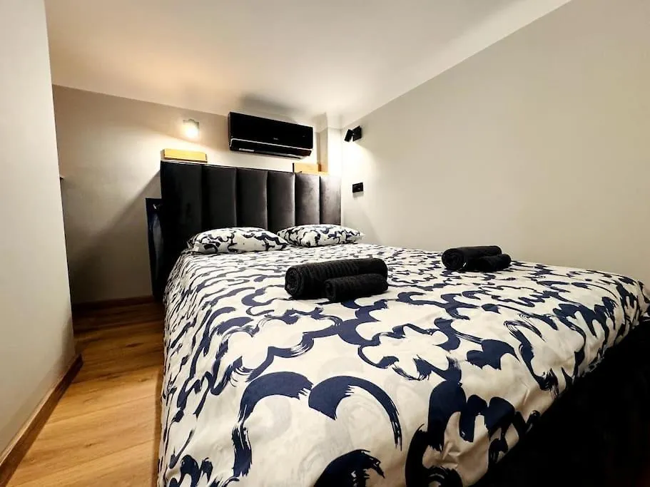 G15 City Centre Stylish Flat Budapest Apartment