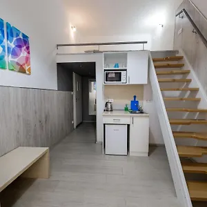 Prime Location Stylish Flats Apartamento