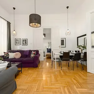 Black & White Apartamento